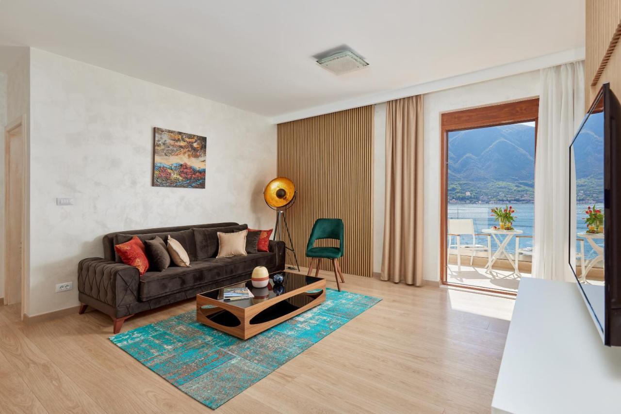 Apartment Noa With Sea View Kotor Extérieur photo